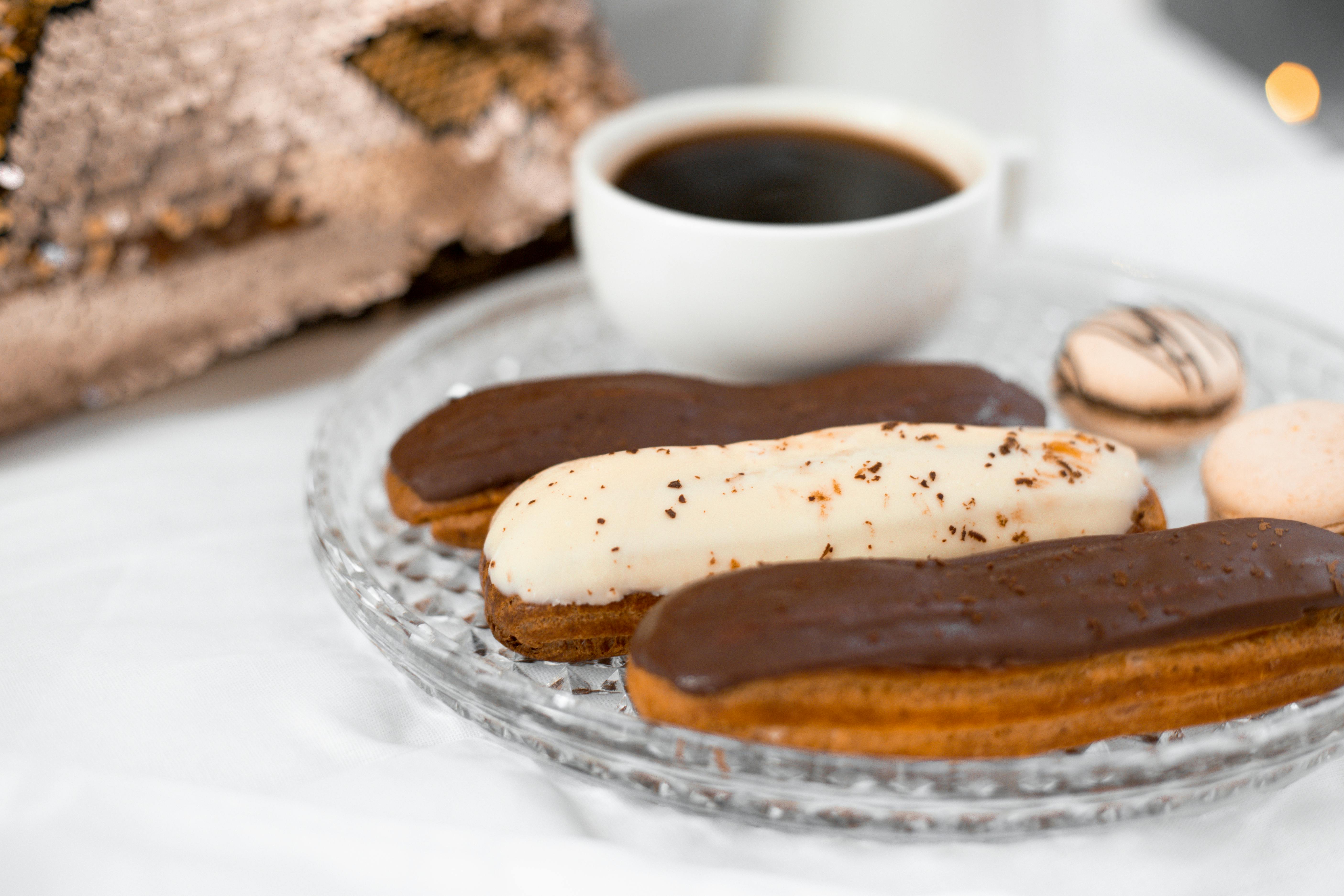 Chocolate Éclair